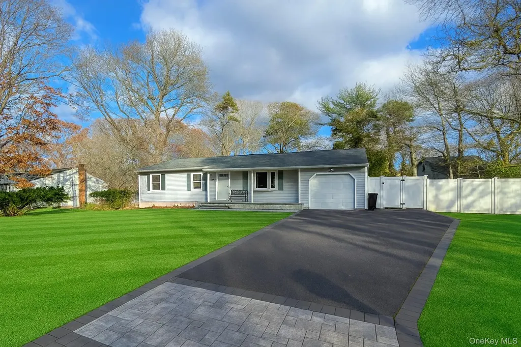 59 Westfield Road Coram NY 11727
