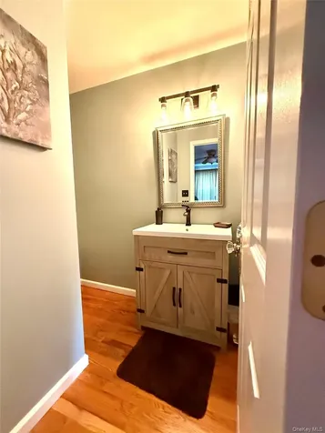 142 Pinebrook Drive Hyde Park NY 12538