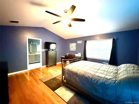 142 Pinebrook Drive Hyde Park NY 12538