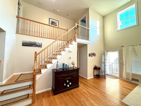 142 Pinebrook Drive Hyde Park NY 12538