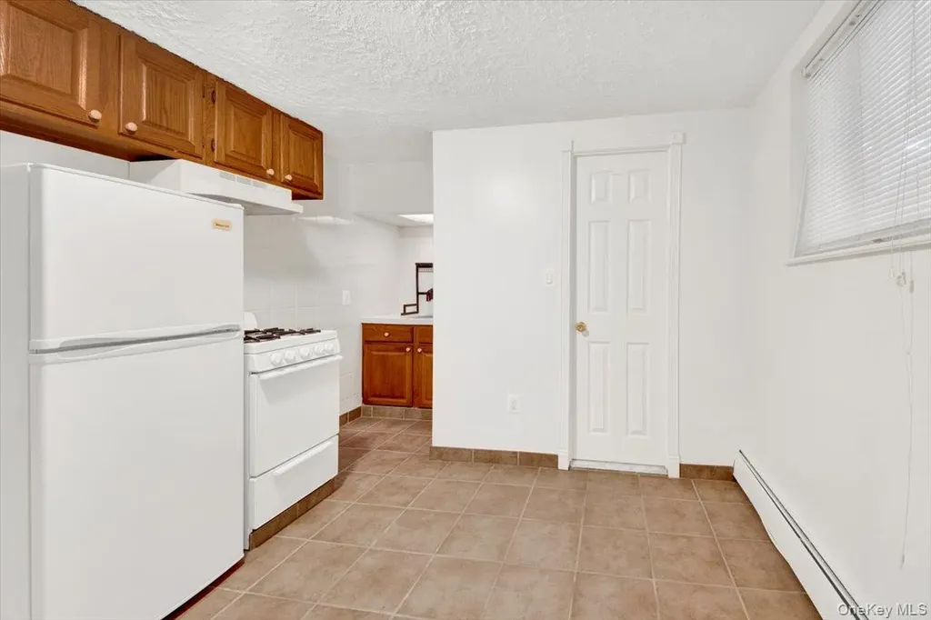 537A Ellsworth Avenue Bronx NY 10465