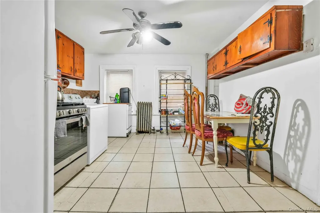 695 Quincy Street Brooklyn NY 11221