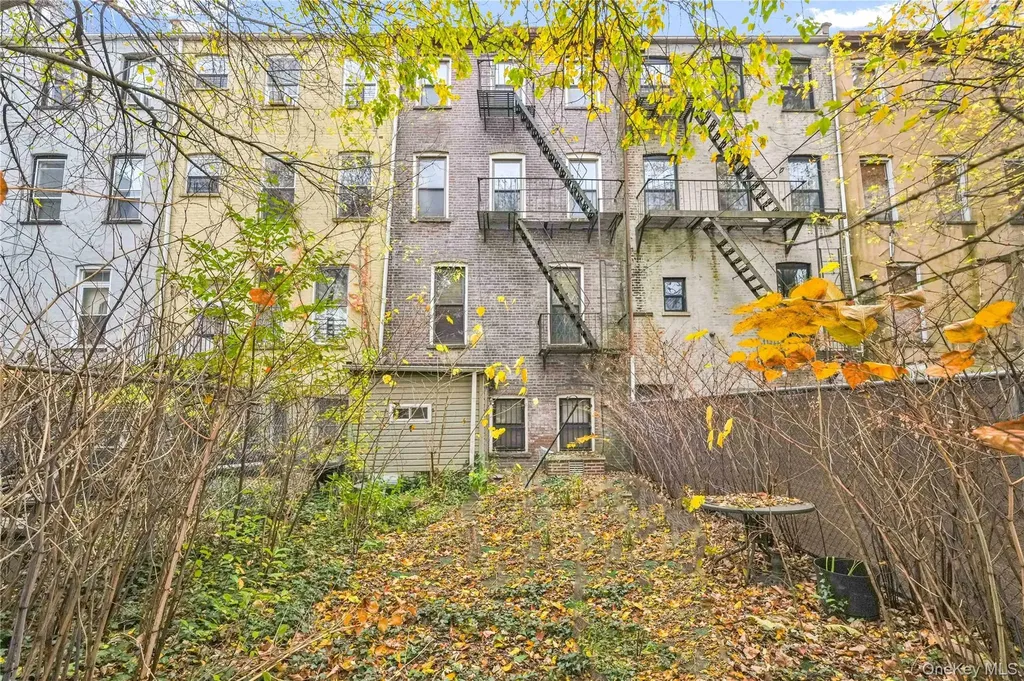 695 Quincy Street Brooklyn NY 11221
