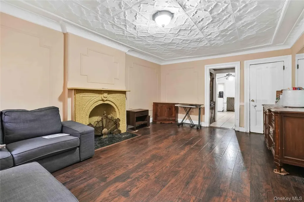 695 Quincy Street Brooklyn NY 11221