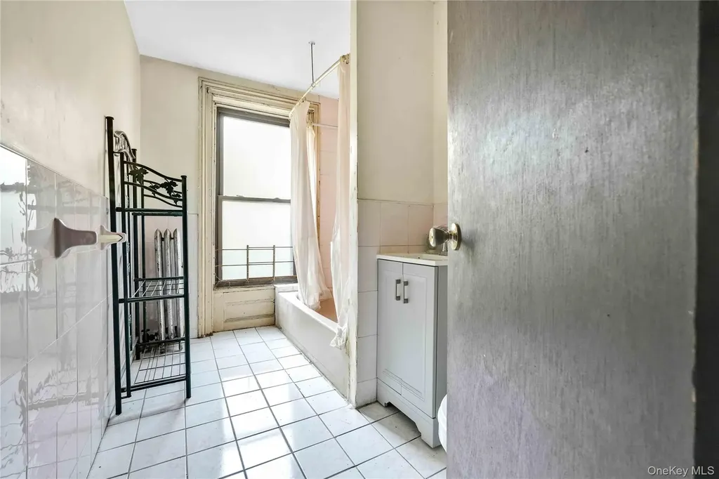 695 Quincy Street Brooklyn NY 11221