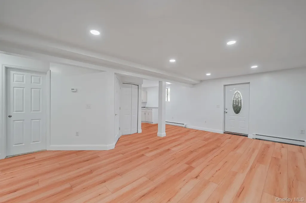 14 Clearview Selden NY 11784