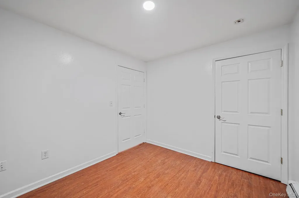 14 Clearview Selden NY 11784