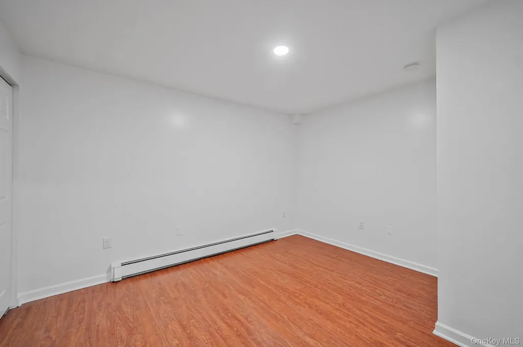 14 Clearview Selden NY 11784