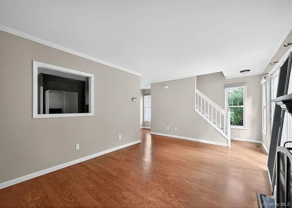 301 Kensington Way Mount Kisco NY 10549