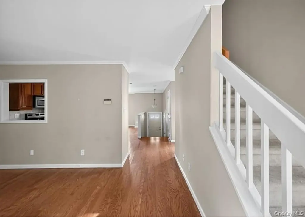 301 Kensington Way Mount Kisco NY 10549