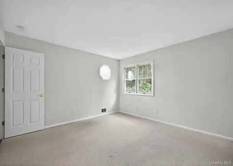 301 Kensington Way Mount Kisco NY 10549
