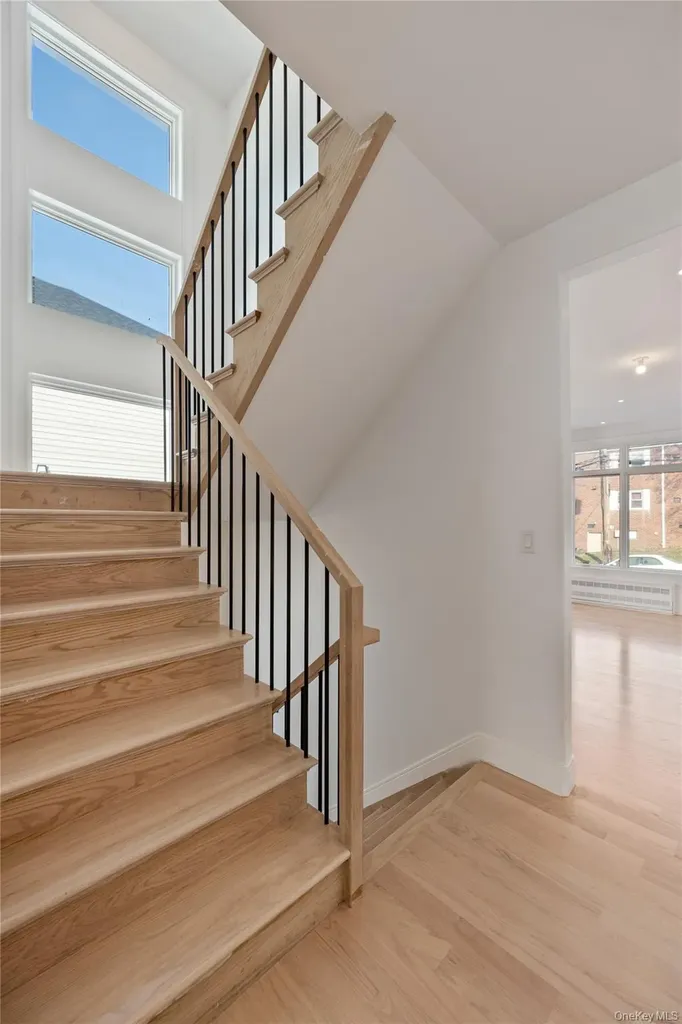 20 W Funston Avenue Spring Valley NY 10977