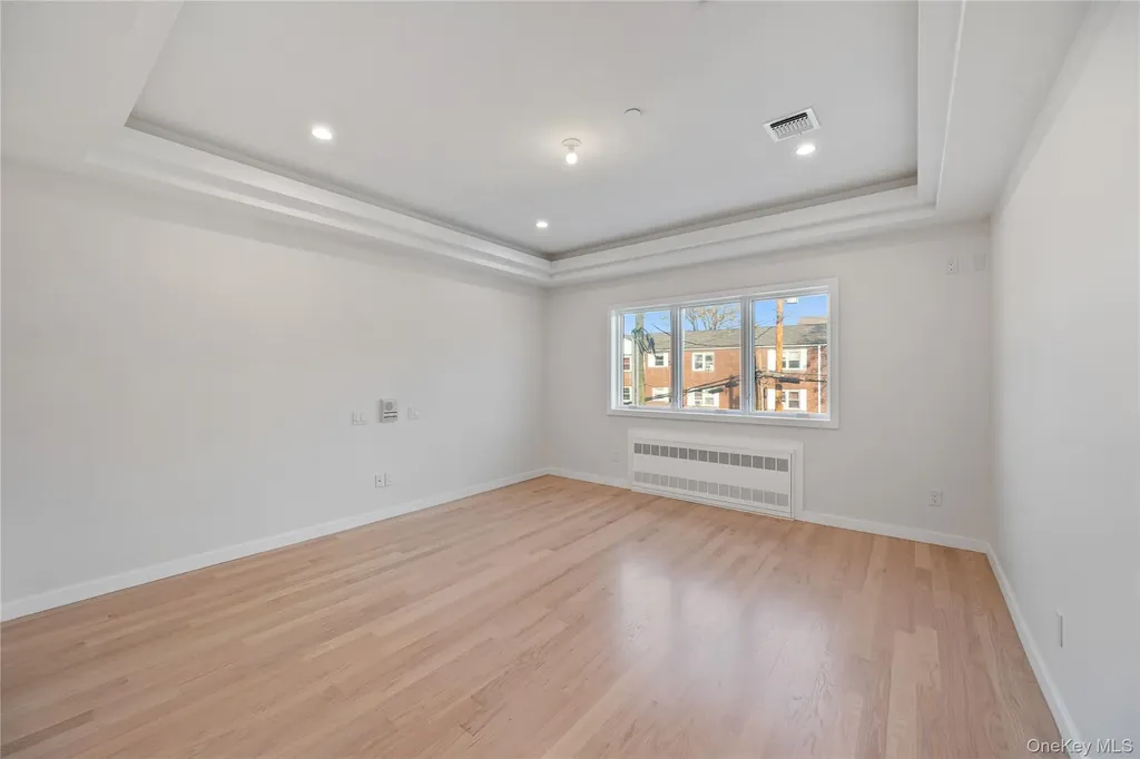 20 W Funston Avenue Spring Valley NY 10977