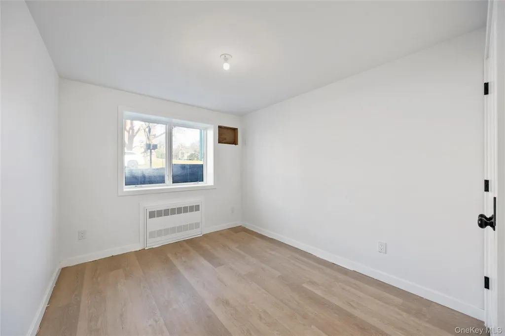 20 W Funston Avenue Spring Valley NY 10977