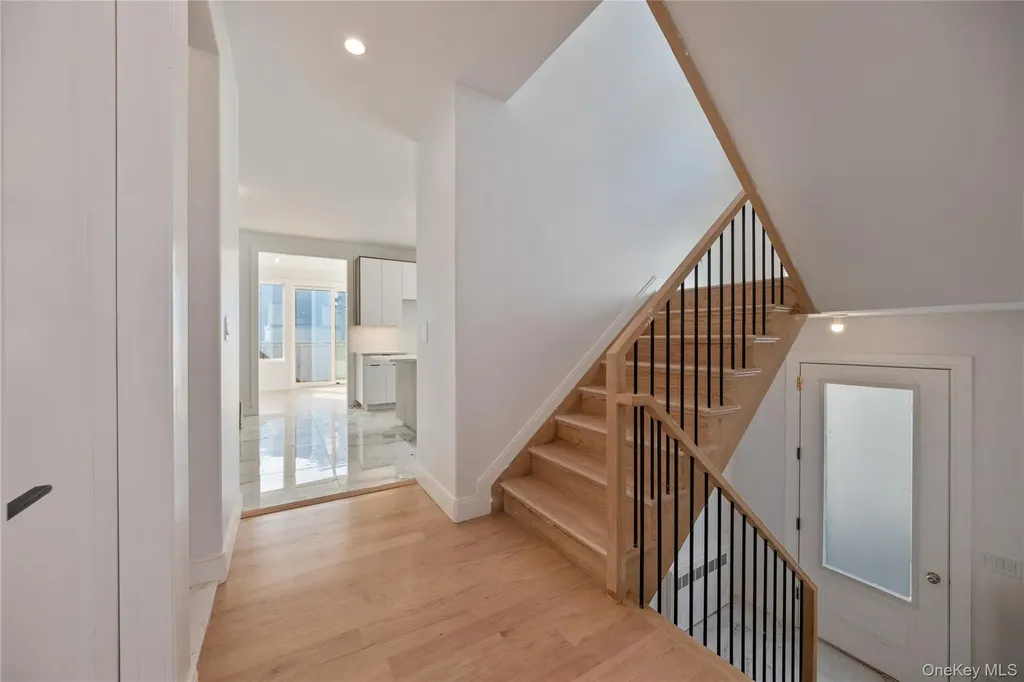 20 W Funston Avenue Spring Valley NY 10977