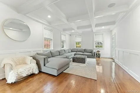 33 De Liso Lane Mahopac NY 10541