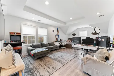 33 De Liso Lane Mahopac NY 10541