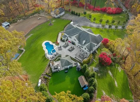 33 De Liso Lane Mahopac NY 10541