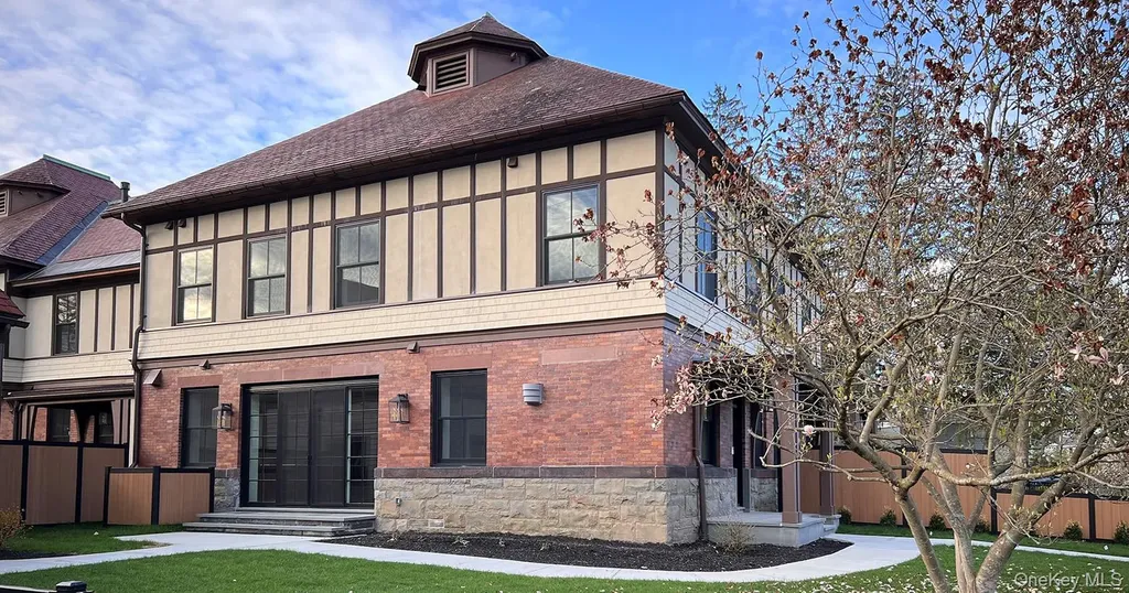 122 Regent Street Call Listing Agent NY 12866