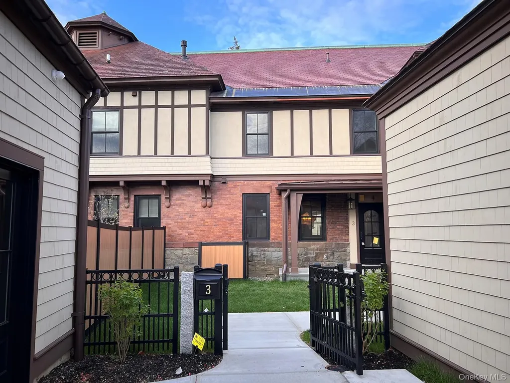 122 Regent Street Call Listing Agent NY 12866