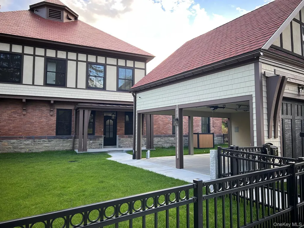 122 Regent Street Call Listing Agent NY 12866