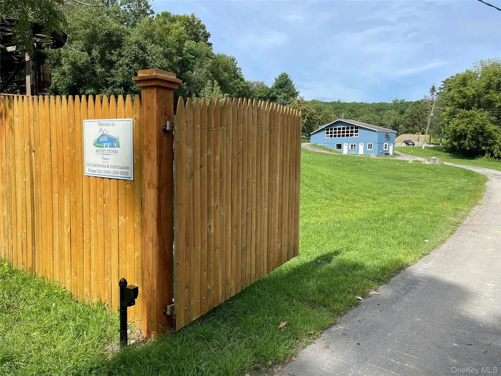 3384 Route 52 Stormville NY 12582