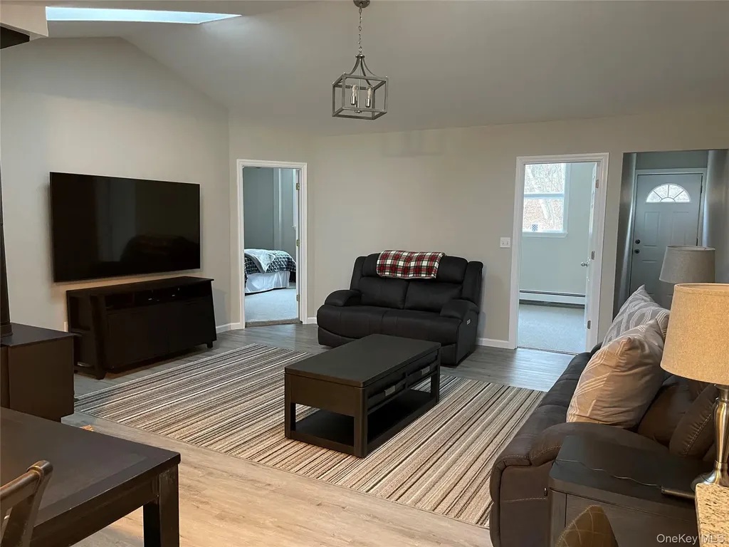 3384 Route 52 Stormville NY 12582