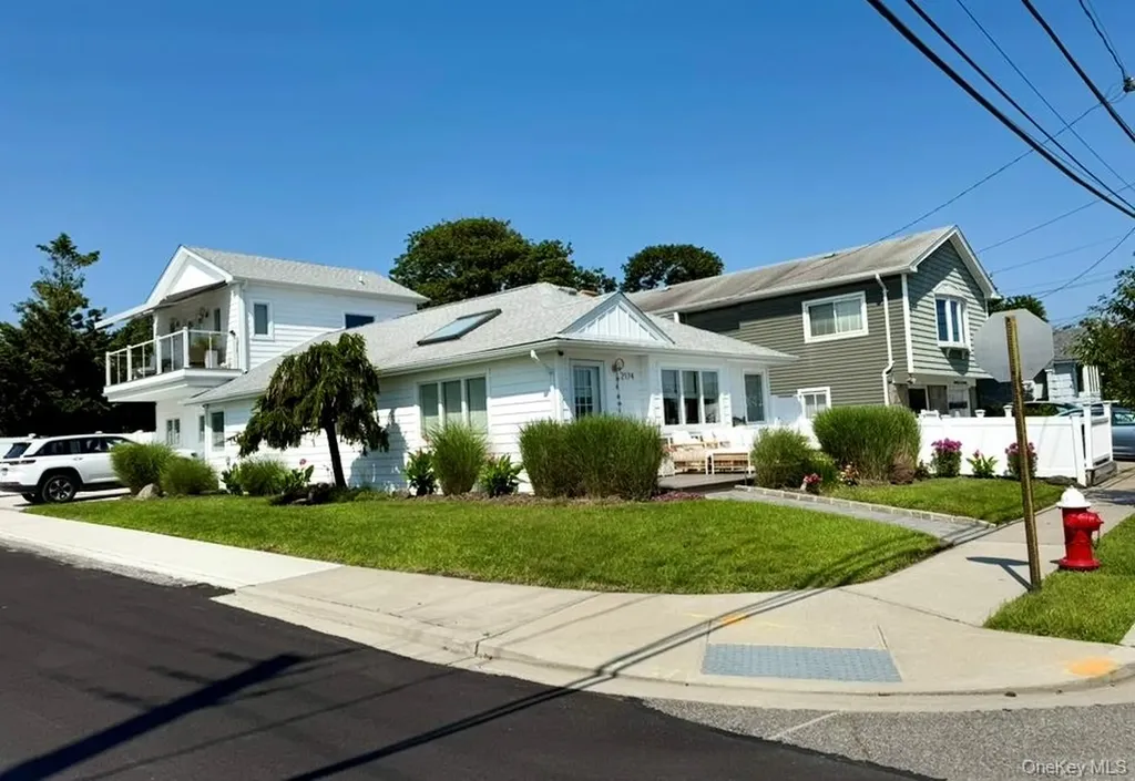 2174 Bay Boulevard Atlantic Beach NY 11509