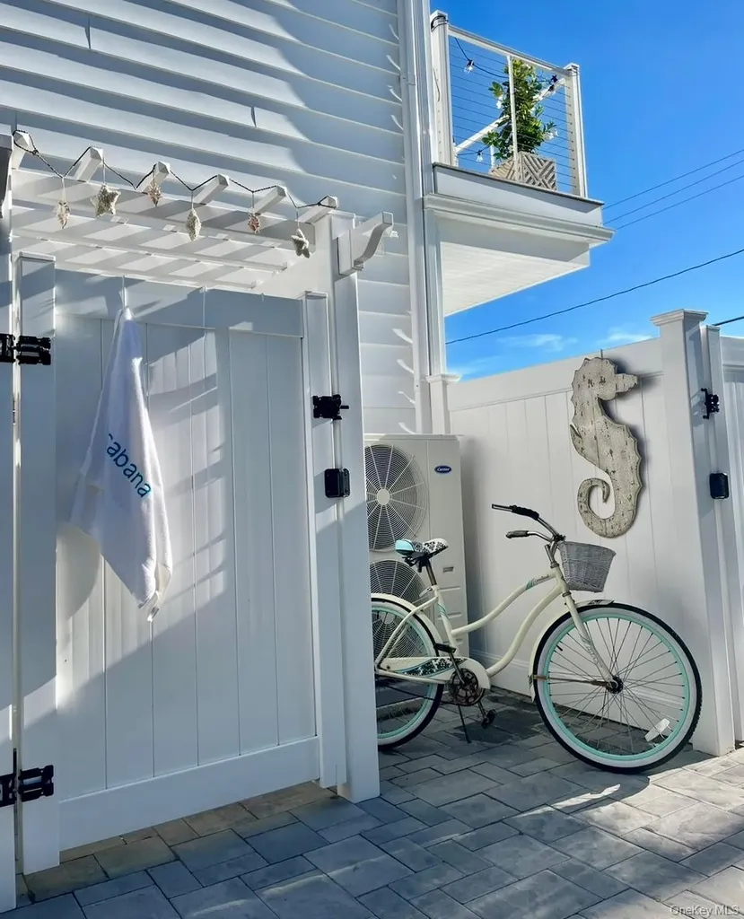 2174 Bay Boulevard Atlantic Beach NY 11509