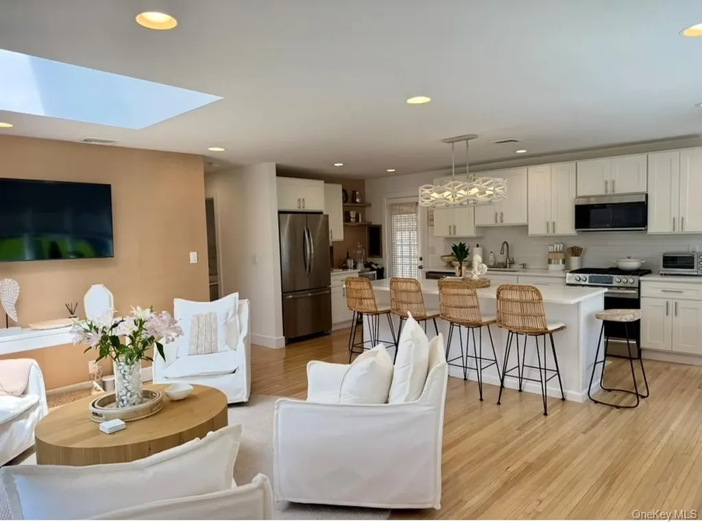 2174 Bay Boulevard Atlantic Beach NY 11509