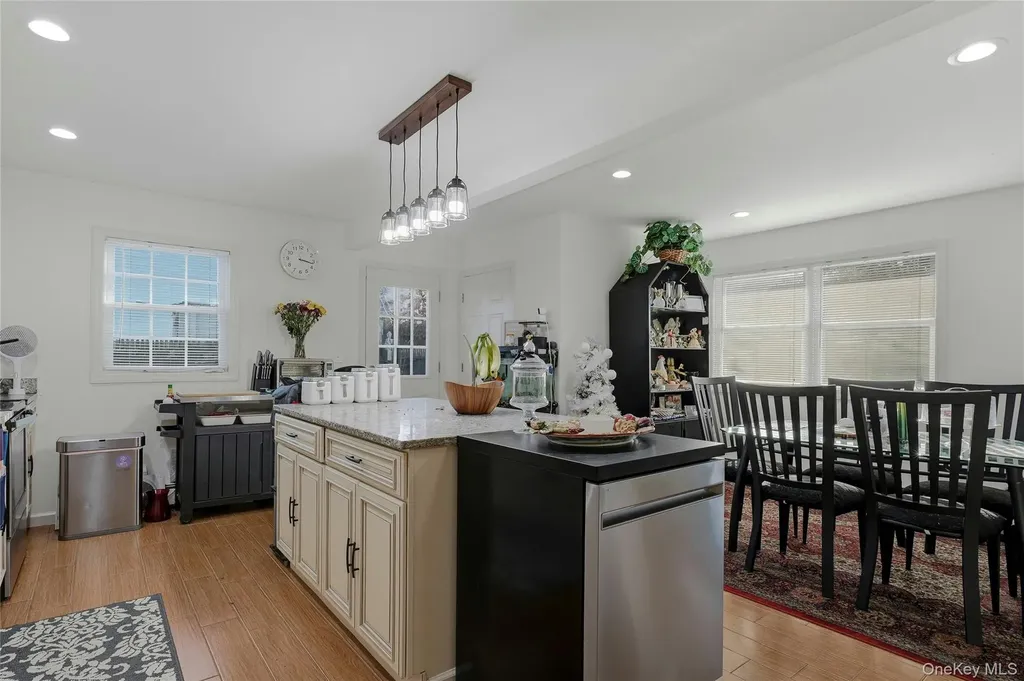 87 Root Avenue Central Islip NY 11722