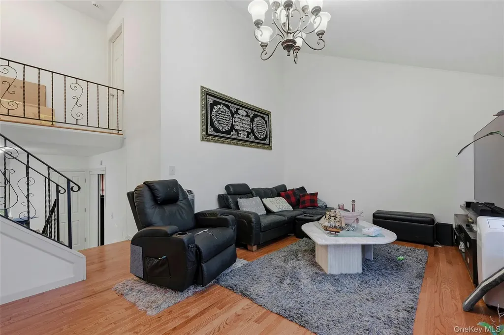 87 Root Avenue Central Islip NY 11722