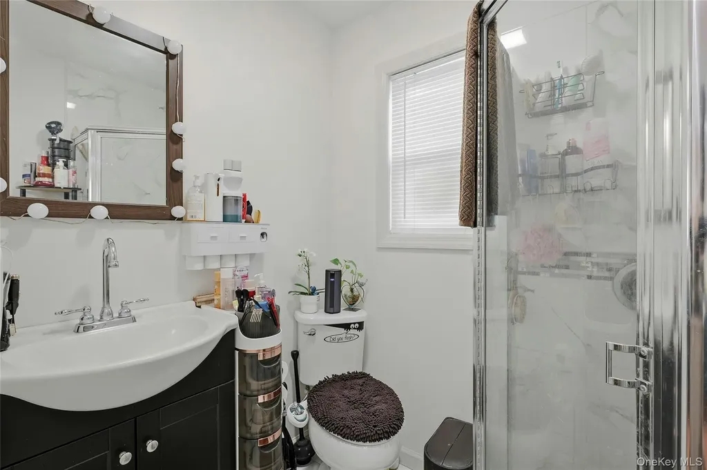 87 Root Avenue Central Islip NY 11722
