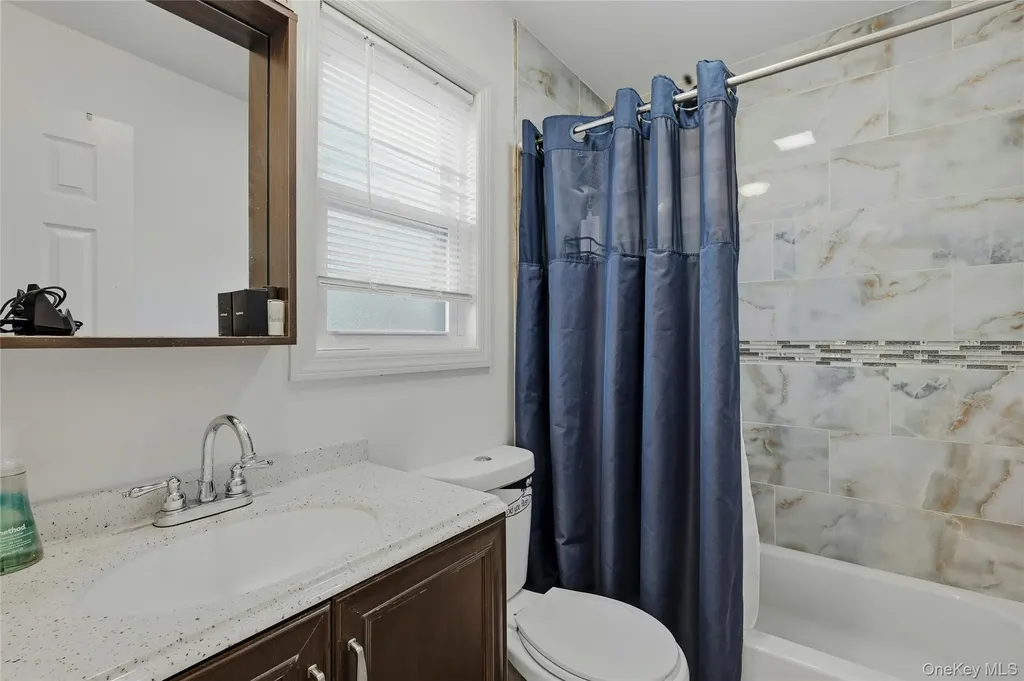 87 Root Avenue Central Islip NY 11722