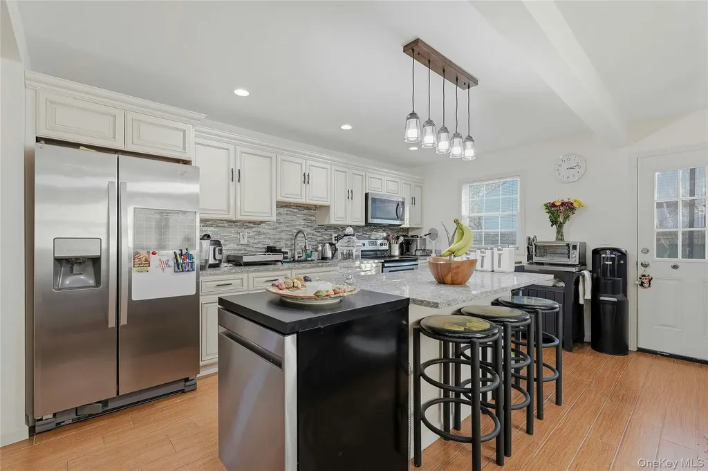 87 Root Avenue Central Islip NY 11722