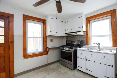 30 Pettit Avenue Kingston NY 12401