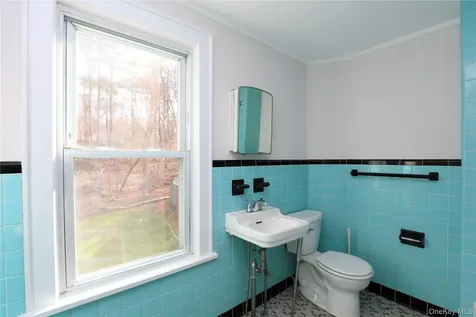 30 Pettit Avenue Kingston NY 12401