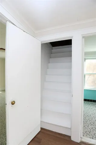 30 Pettit Avenue Kingston NY 12401