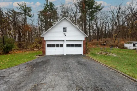 30 Pettit Avenue Kingston NY 12401