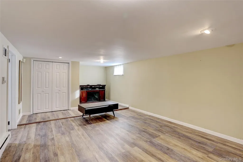 25 Rockland Terrace Suffern NY 10901