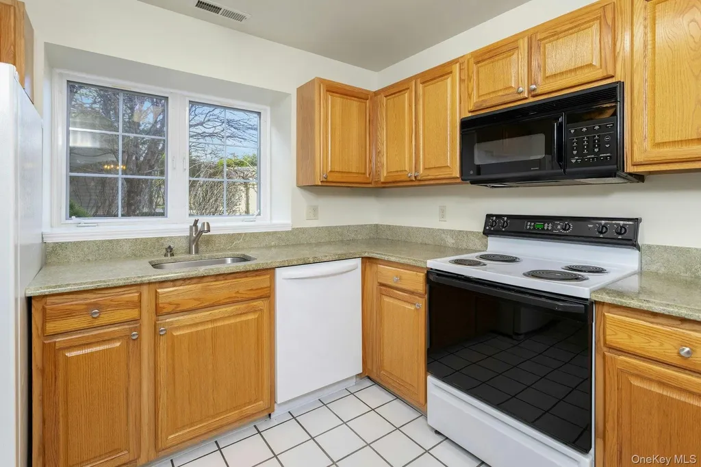 5603 Applewood Circle Carmel NY 10512