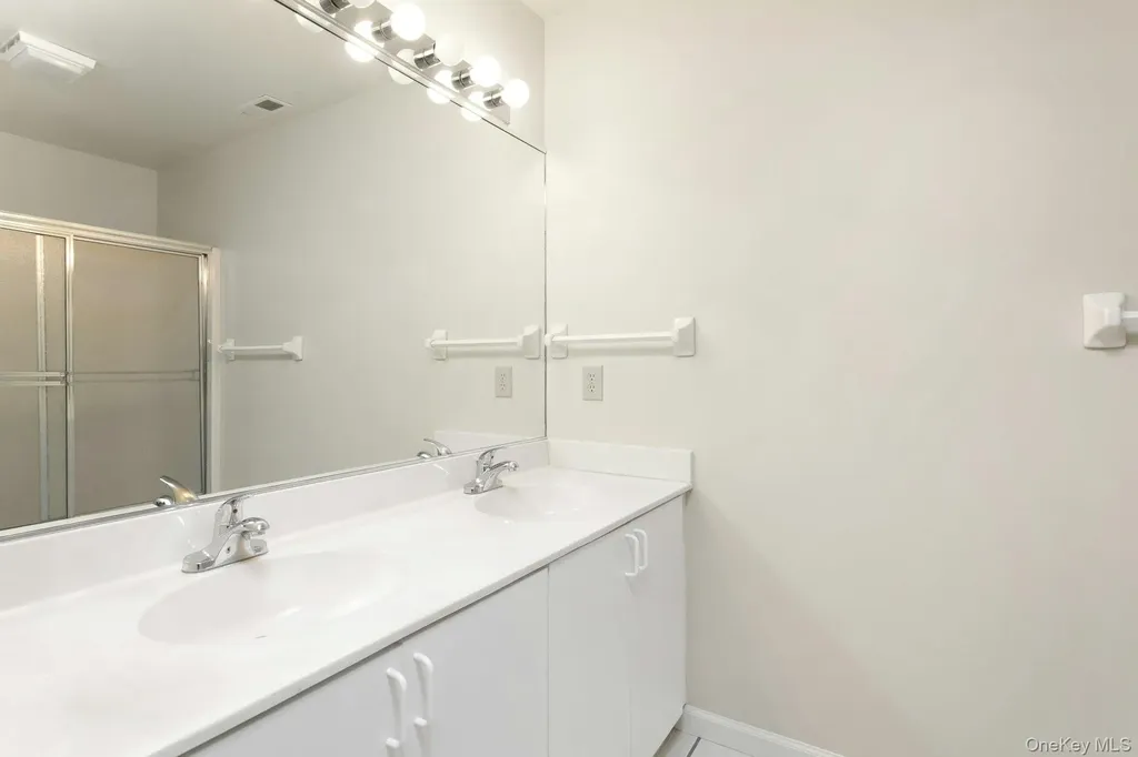 5603 Applewood Circle Carmel NY 10512