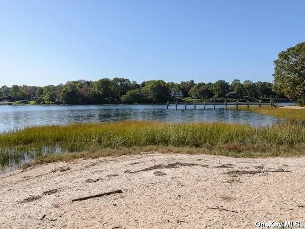 1 Pine Point Lloyd Harbor NY 11743