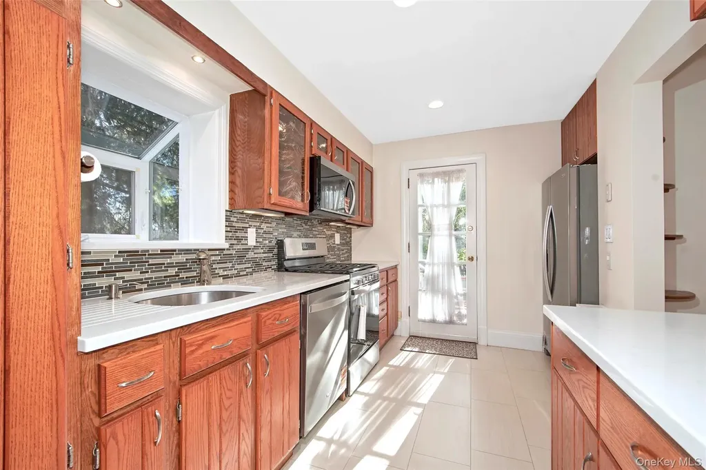17 Haven Avenue Rye NY 10580