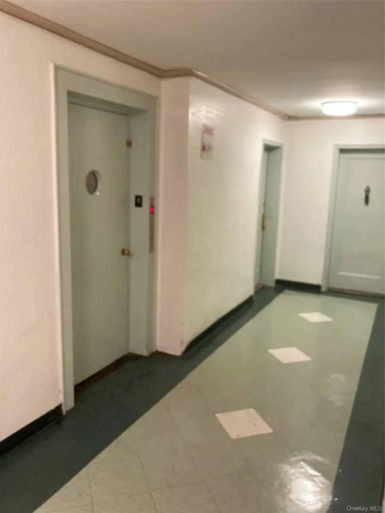 62-59 108 Forest Hills NY 11375