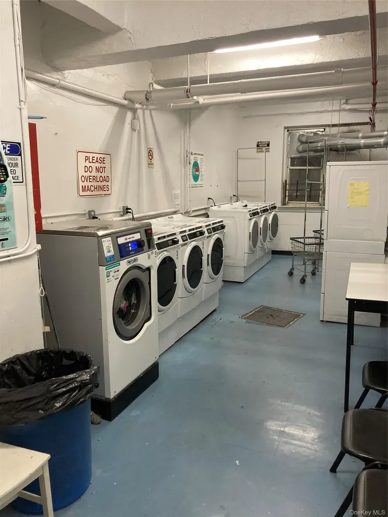 62-59 108 Forest Hills NY 11375