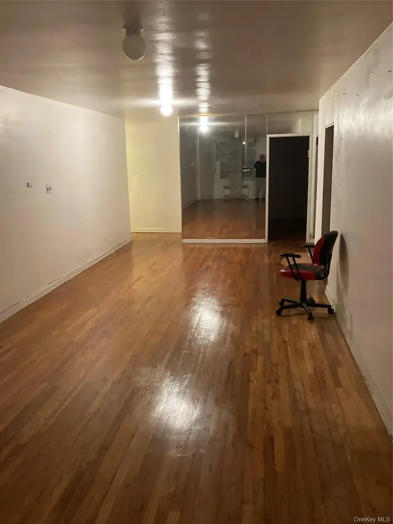 62-59 108 Forest Hills NY 11375