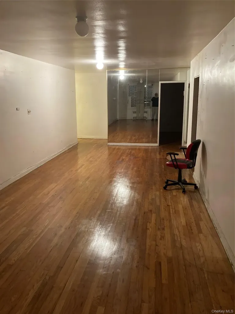 62-59 108 Forest Hills NY 11375