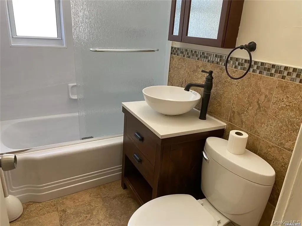 107 Baker Hill Road Great Neck NY 11023
