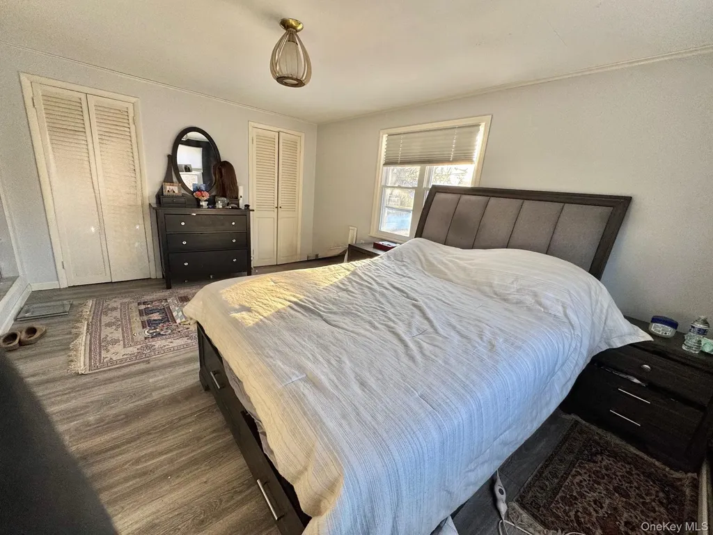 107 Baker Hill Road Great Neck NY 11023